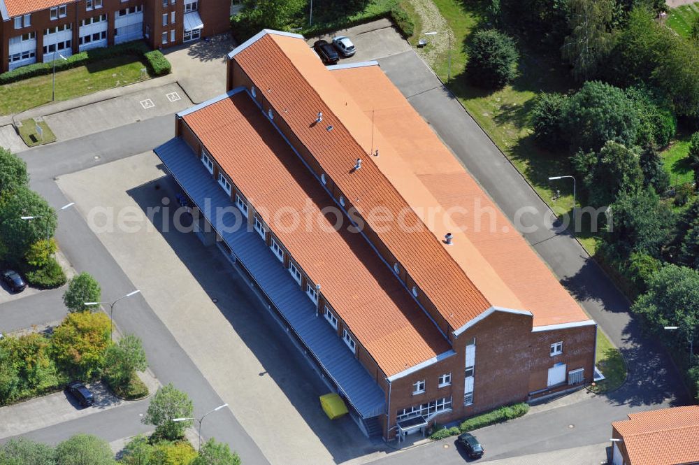 Aerial image Unna - Schulungszentrum mit Lagerhalle an der Kamener Straße in Unna in Nordrhein-Westfalen / North Rhine-Westphalia. Ein Projekt der Unternehmensgruppe Markus Gerold.