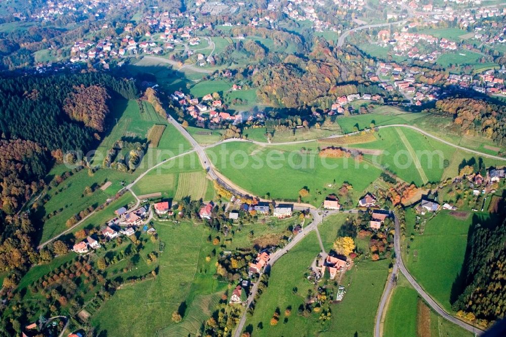 Aerial photograph Bühl - Village in the black forest - view on the edge of agricultural fields and farmland in the district Neusatz in Buehl in the state Baden-Wuerttemberg