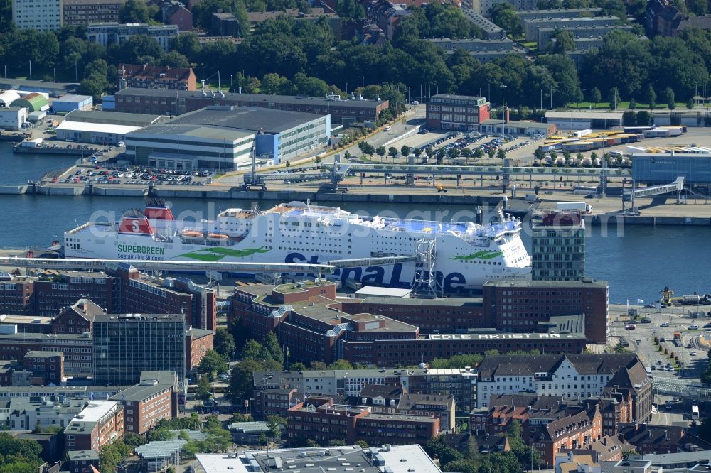 Aerial image Kiel - Schwedenkai and blue ferry of Stena Line in Kiel in the state of Schleswig-Holstein