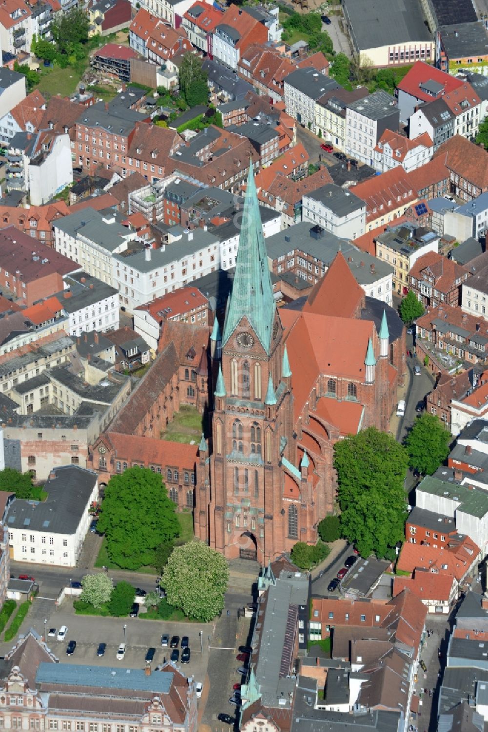 Aerial image Schwerin - Schwerin Cathedral of St. Mary and St. John's in the old town of Schwerin in Mecklenburg-Western Pomerania