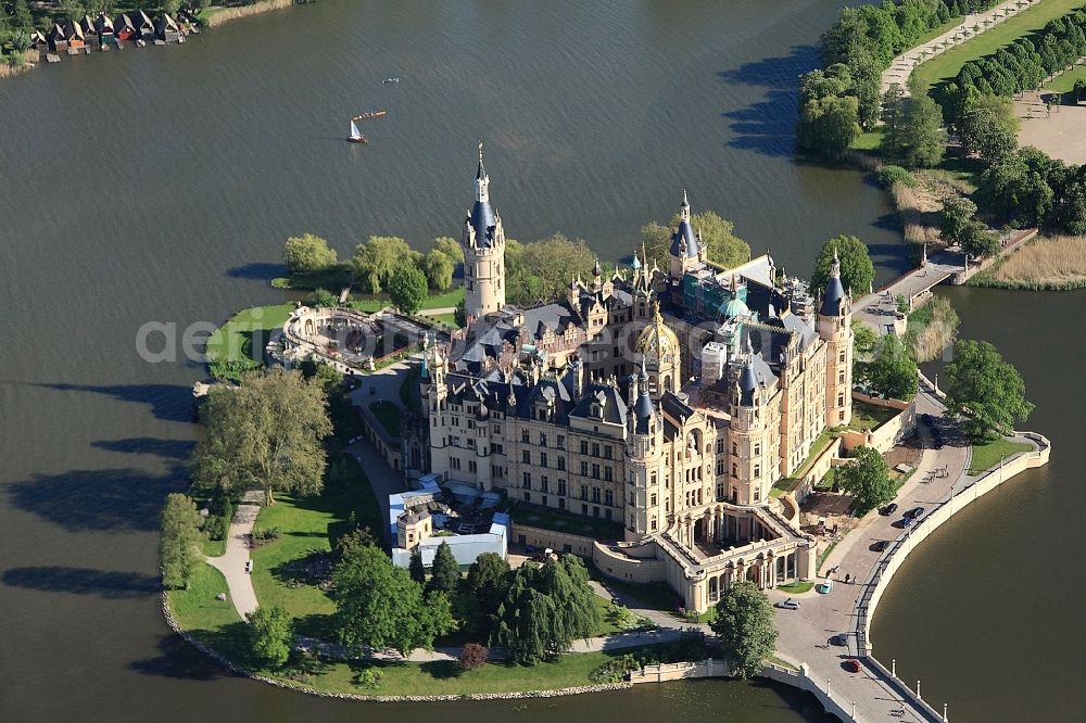 Aerial image Schwerin - The Schwerin Castle is on Castle Island in the city center of Schwerin. It is the seat of the state parliament of Mecklenburg-Vorpommern