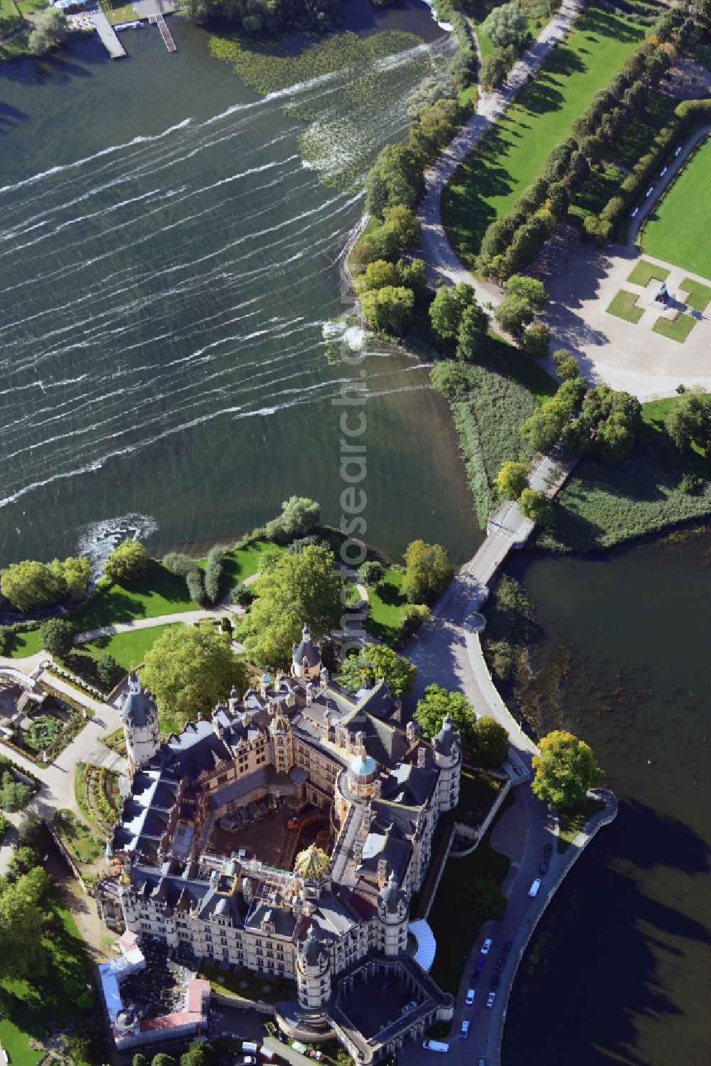 Aerial photograph Schwerin - Schwerin Castle in the state capital of Mecklenburg-Western Pomerania