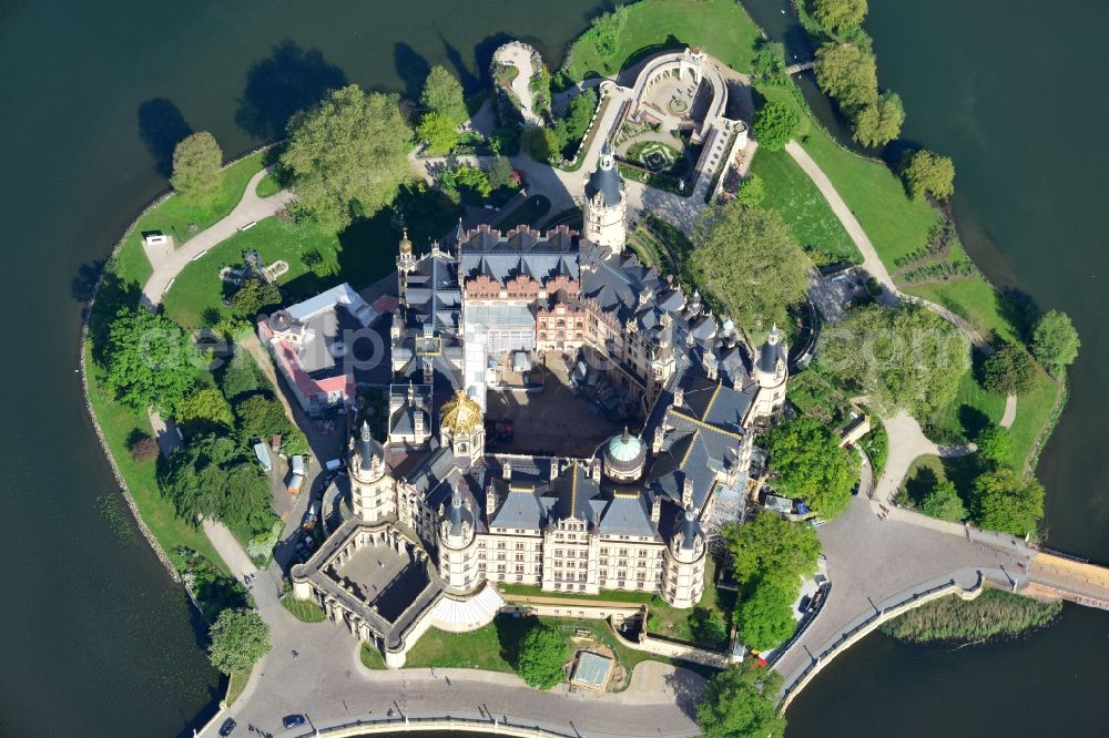 Schwerin from the bird's eye view: Schwerin Castle in the state capital of Mecklenburg-Western Pomerania