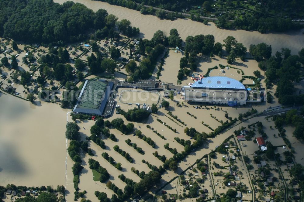 Aerial image Ulm - The swimming bath Atlantis Erlebnisbad was flooded during the flood in the year 2005. It is located in Ulm, in the state Baden-Wuerttemberg, on the bank of the river Donau