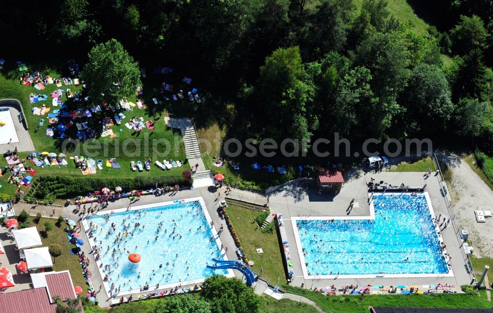 Aerial image Beratzhausen - View of the swimming pool Beratzhausen in the state Bavaria