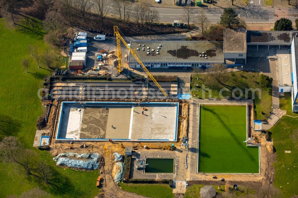 Kettwig from above - Construction works at the swimming pool of the swim center in Kettwig in the state of North Rhine-Westphalia