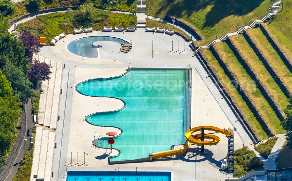 Witten from above - Swimming pool of the of Freibad Annen on Herdecker Street in Witten at Ruhrgebiet in the state North Rhine-Westphalia, Germany