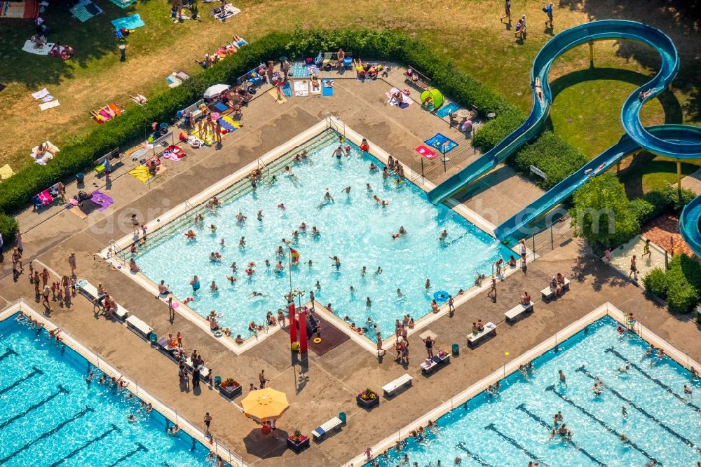 Aerial photograph Hamm - Swimming pools at the swimming pool of the leisure facility Freibad Sued in Hamm in the state North Rhine-Westphalia