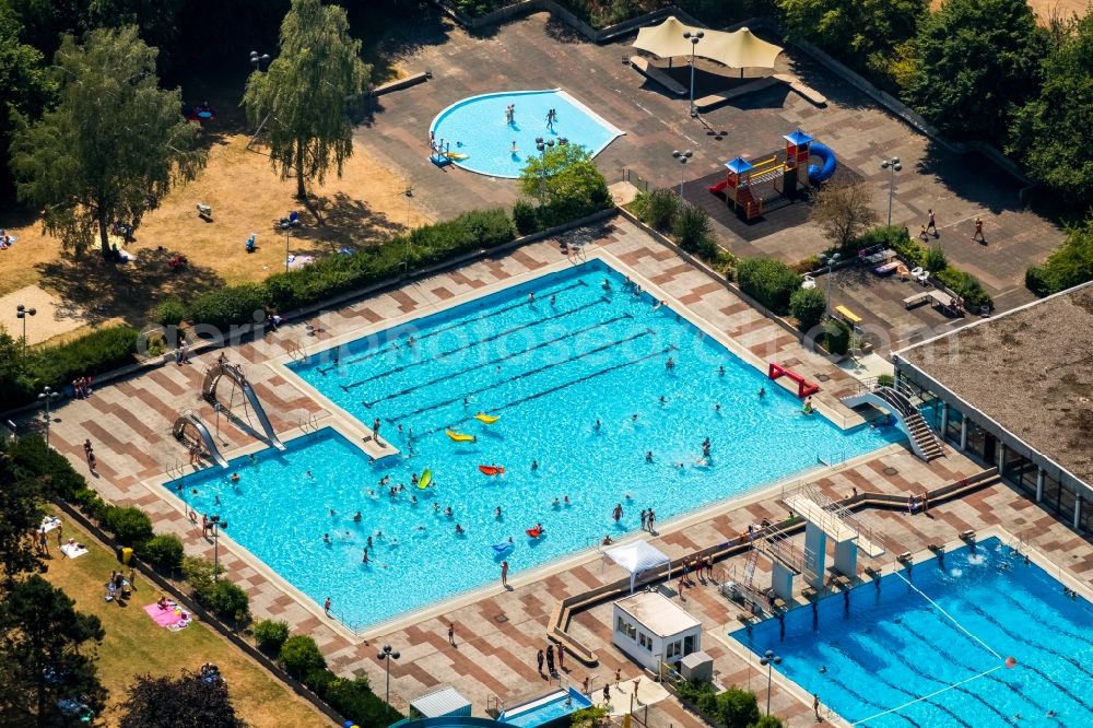 Aerial image Haltern am See - Swimming pool of the Aquarell on Hullerner Strasse in Haltern am See in the state North Rhine-Westphalia, Germany