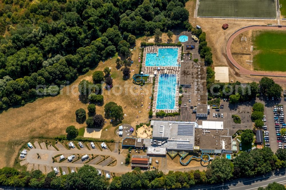 Aerial image Haltern am See - Swimming pool of the Aquarell on Hullerner Strasse in Haltern am See in the state North Rhine-Westphalia, Germany