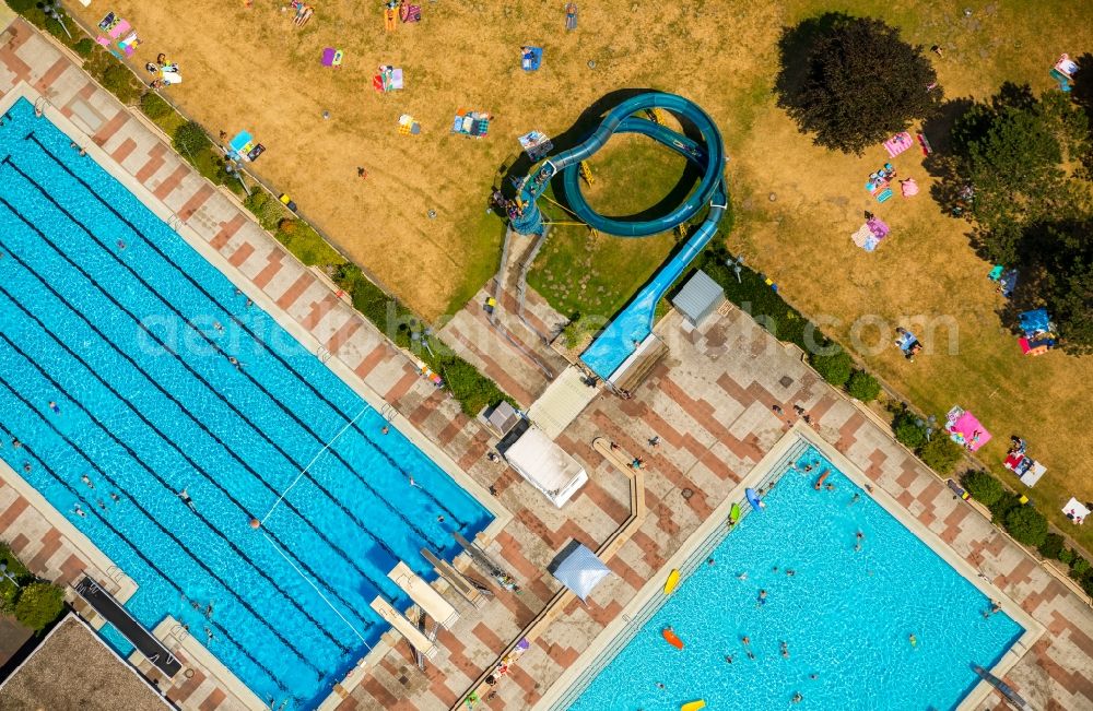 Aerial image Haltern am See - Swimming pool of the Aquarell on Hullerner Strasse in Haltern am See in the state North Rhine-Westphalia, Germany