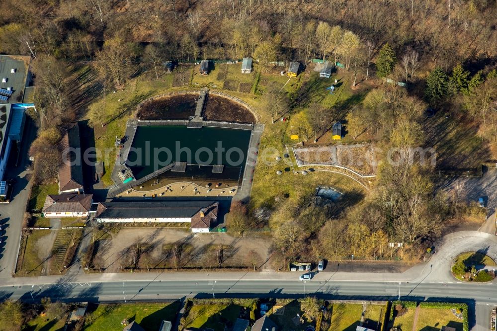 Aerial image Menden (Sauerland) - Swimming pool of the Bieberkamp in the district Lendringsen in Menden (Sauerland) in the state North Rhine-Westphalia