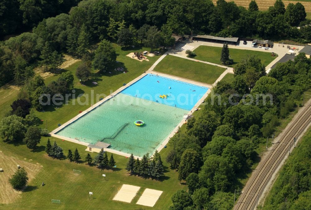 Aerial photograph Camburg - Swimming pool of the in Camburg in the state Thuringia, Germany