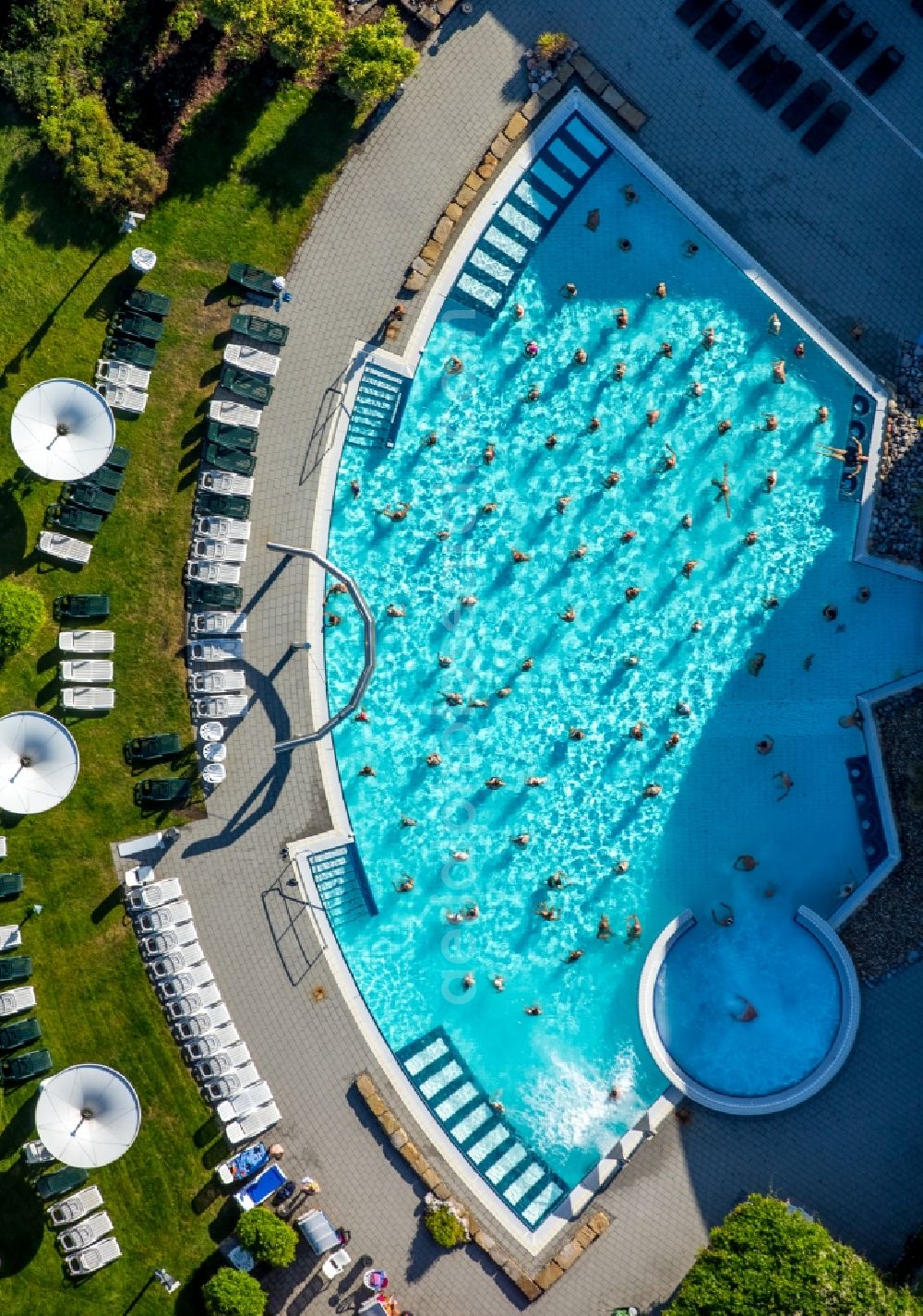 Aerial image Hamm - Swimming pool of the der Erlebnistherme Maximare Bad Hamm GmbH in Hamm in the state North Rhine-Westphalia