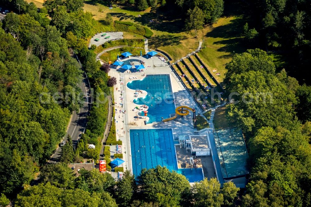 Witten from the bird's eye view: Swimming pool of the of Freibad Annen on Herdecker Street in Witten in the state North Rhine-Westphalia, Germany