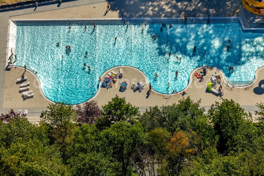 Aerial photograph Witten - Swimming pool of the of Freibad Annen on Herdecker Street in Witten in the state North Rhine-Westphalia, Germany