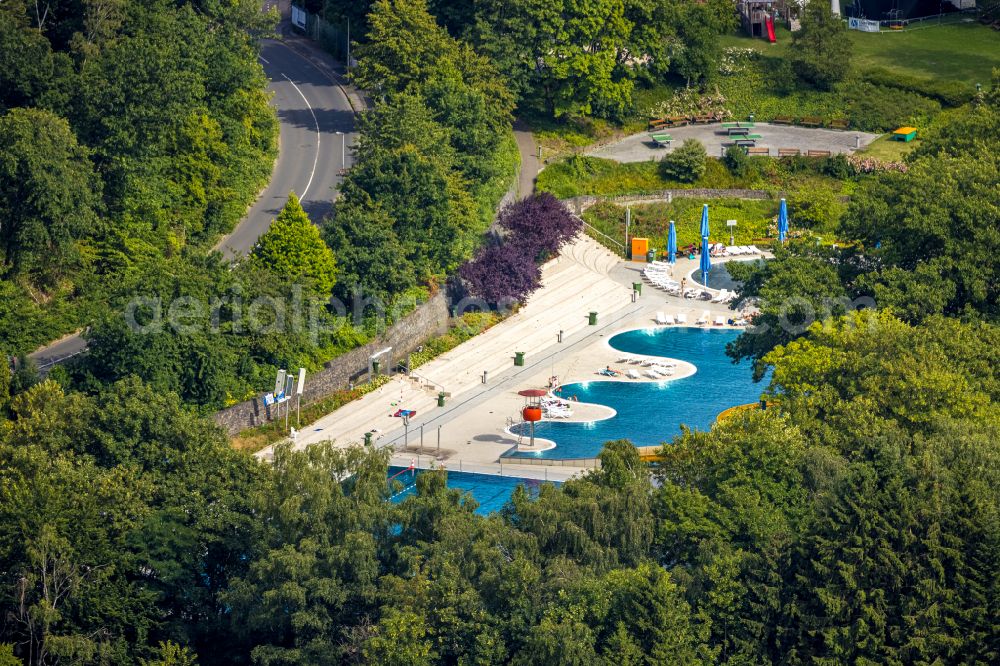 Aerial image Witten - Swimming pool of the of Freibad Annen on Herdecker Street in Witten in the state North Rhine-Westphalia, Germany