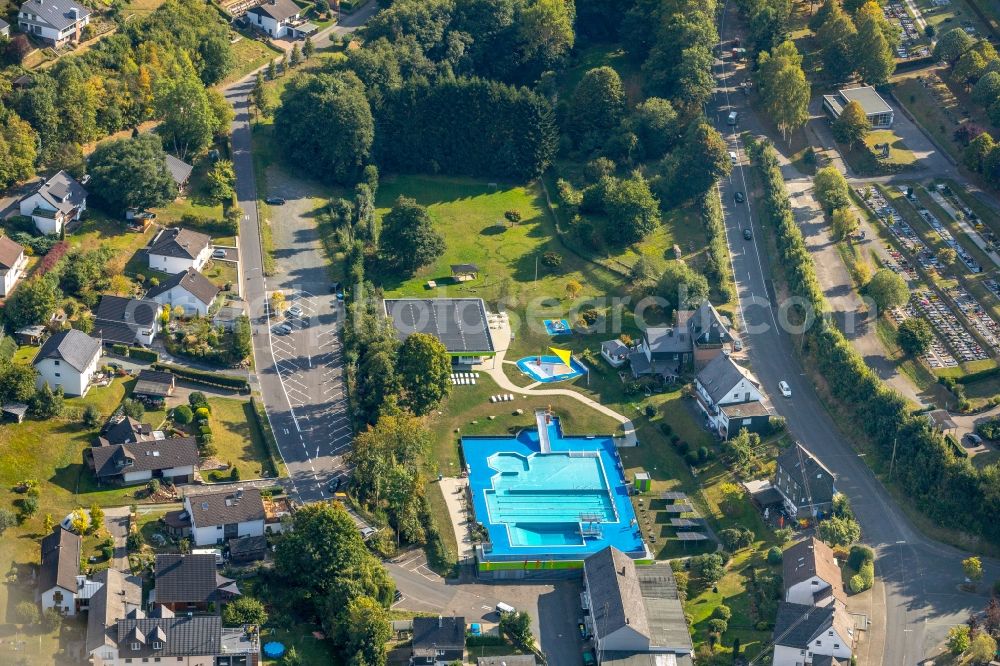 Aerial photograph Burbach - Swimming pool of the Freibad Burbach on Freibadweg in Burbach in the state North Rhine-Westphalia, Germany