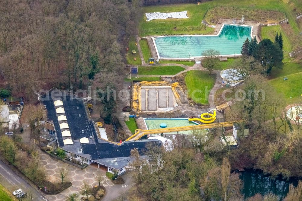 Holzwickede from the bird's eye view: Swimming pool of the Freibad Schoene Floete on Steinbruchstrasse in Holzwickede in the state North Rhine-Westphalia, Germany