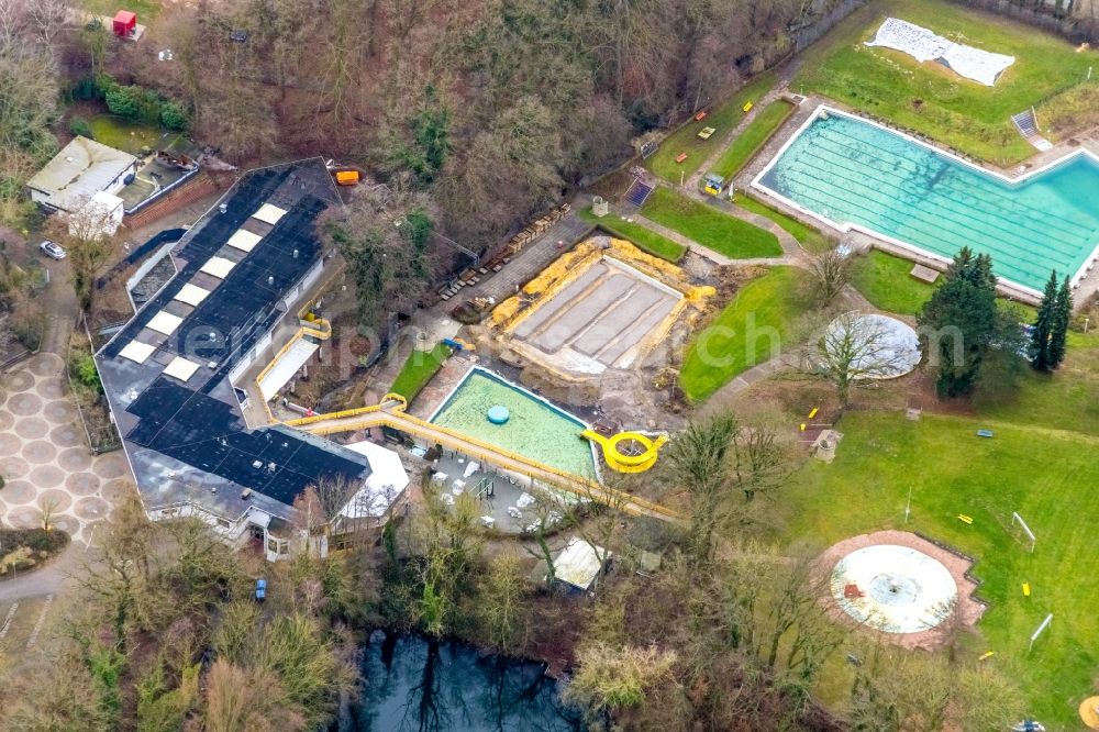 Aerial photograph Holzwickede - Swimming pool of the Freibad Schoene Floete on Steinbruchstrasse in Holzwickede in the state North Rhine-Westphalia, Germany