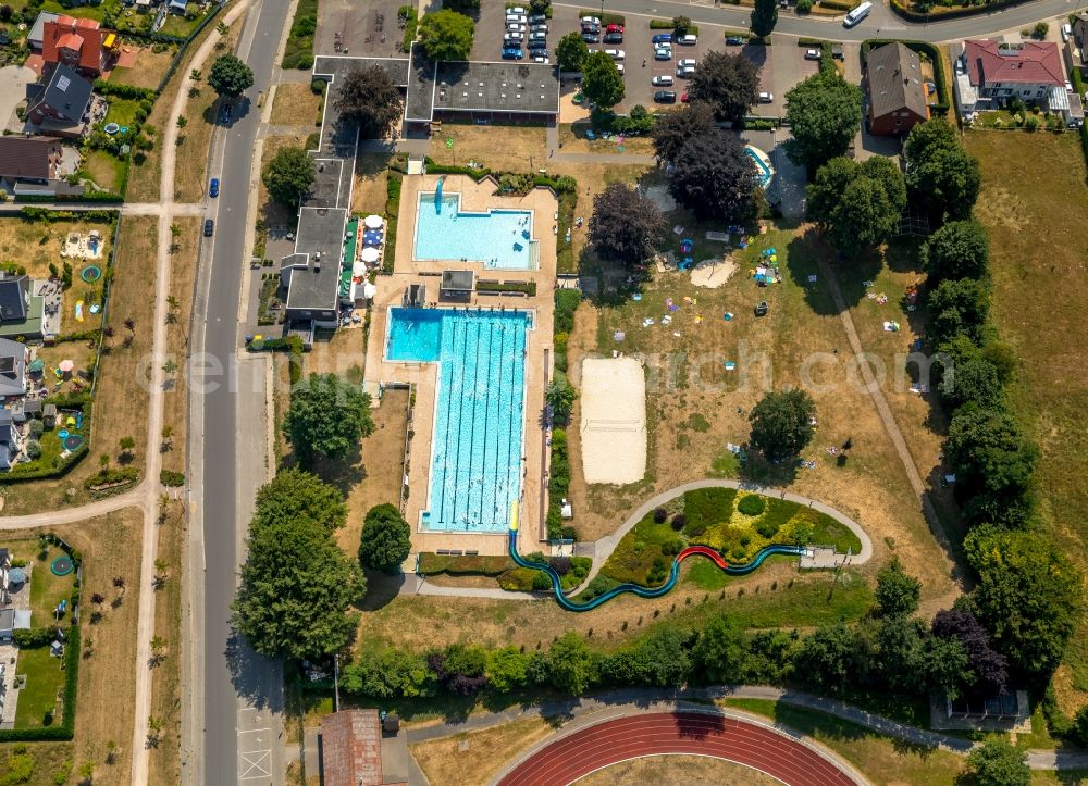 Aerial photograph Sythen - Swimming pool of the Freibad Sythen on Mosskonp in Sythen in the state North Rhine-Westphalia, Germany