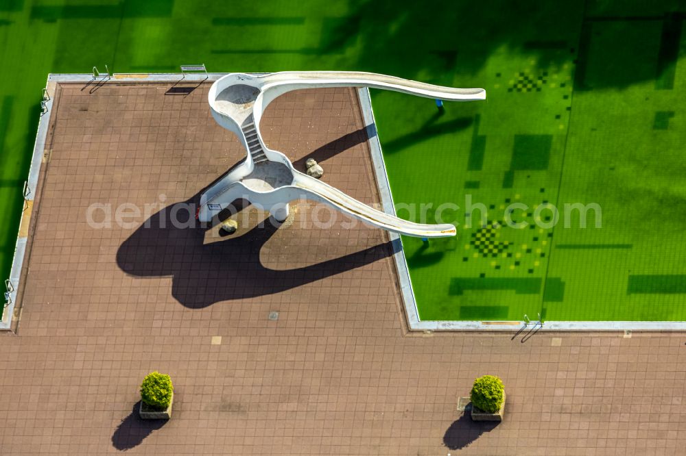 Aerial photograph Essen - Swimming pool of the Grugabad outdoor pool on Norbertstrasse in the Ruettenscheid district of Essen in the Ruhr area in the state of North Rhine-Westphalia