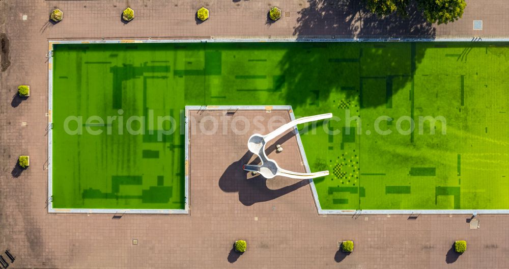 Aerial image Essen - swimming pool of the Grugabad in Essen in the state North Rhine-Westphalia