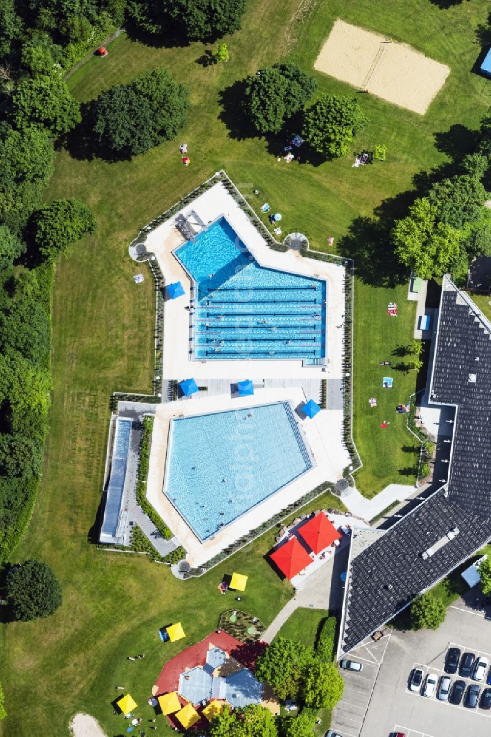 Aerial image Haigerloch - Swimming pool of the Haigerloch in Haigerloch in the state Baden-Wuerttemberg, Germany