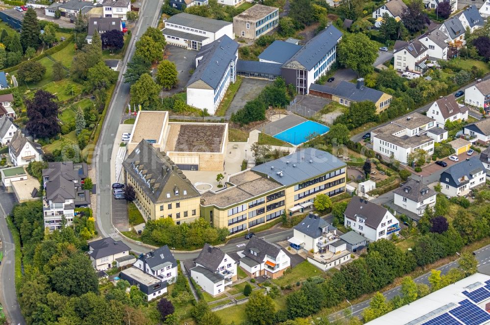 Aerial photograph Meschede - Swimming pool of the Hallen- and Freibad Meschede in Meschede in the state North Rhine-Westphalia, Germany