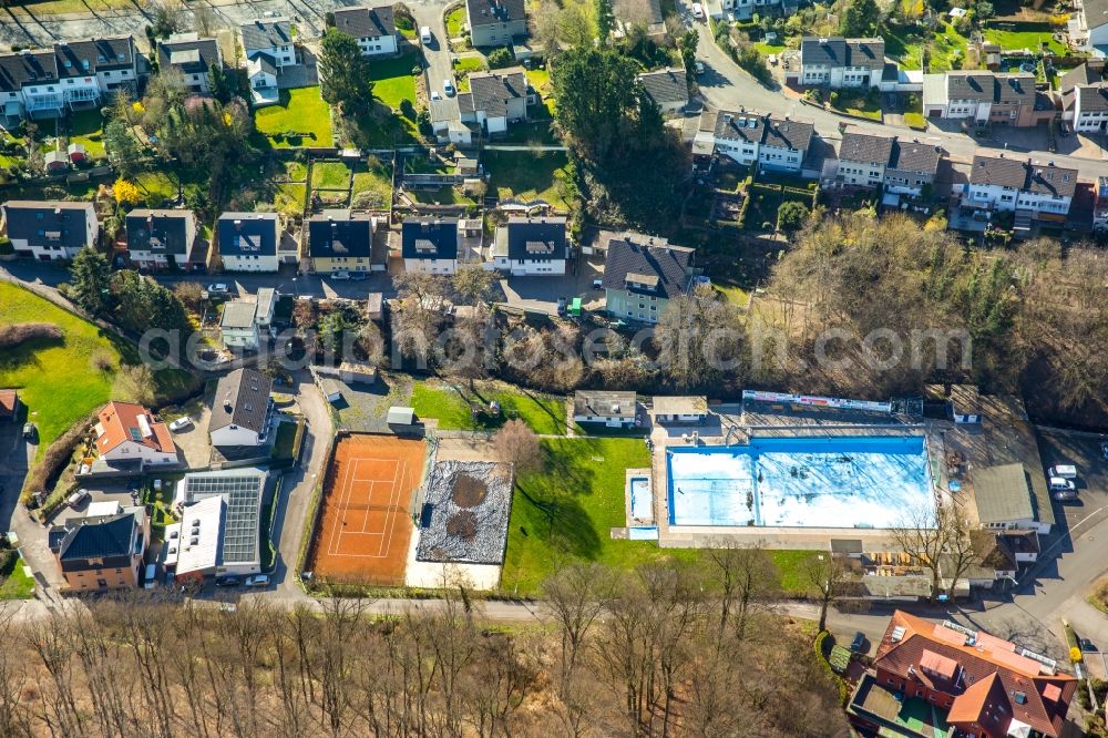 Aerial image Hagen - Swimming pool of the Hohenlimburger Schwimmverein e.V. on Hasselbach in the district Hohenlimburg in Hagen in the state North Rhine-Westphalia