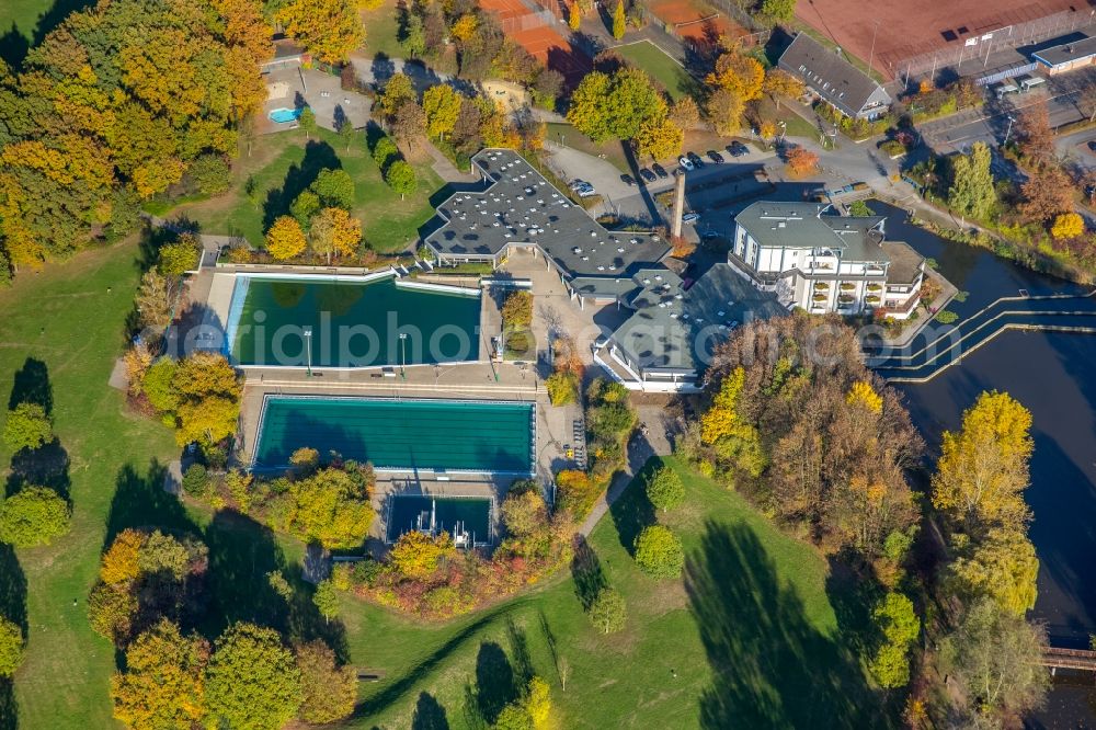 Aerial photograph Hamm - Open air pools and hotel compound Selbachpark in the Pelkum part of Hamm in the state of North Rhine-Westphalia