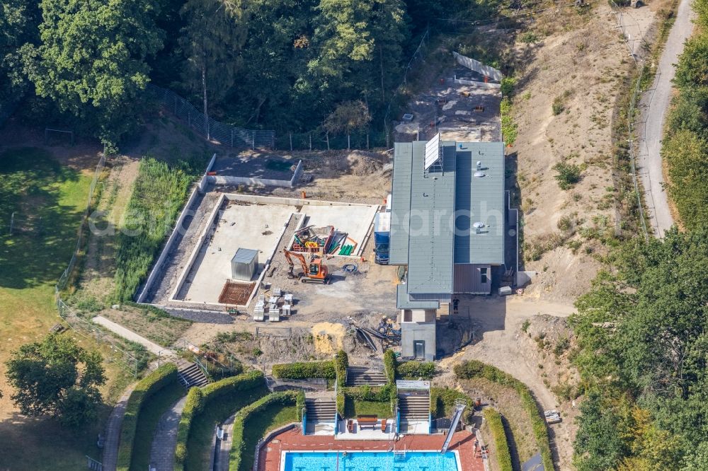 Aerial photograph Menden (Sauerland) - Swimming pool of the Leitmecke in Menden (Sauerland) in the state North Rhine-Westphalia