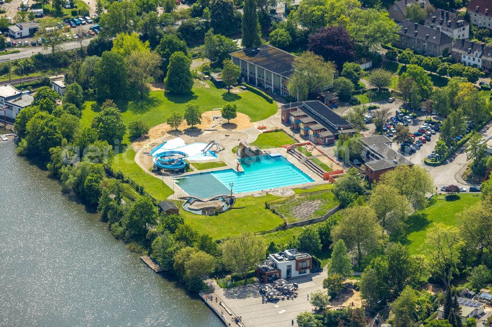 Aerial image Wetter (Ruhr) - Swimming pool of the Natur Freibad Wetter (Ruhr) on Gustav-Vorsteher-Strasse on Ufer of Harkortsee in Wetter (Ruhr) in the state North Rhine-Westphalia, Germany