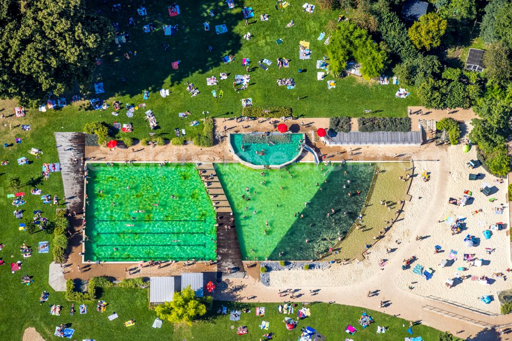 Dortmund from the bird's eye view: Swimming pool of the Naturfreibad Froschloch at Loettinghauser Strasse in Dortmund at Ruhrgebiet in the state North Rhine-Westphalia, Germany