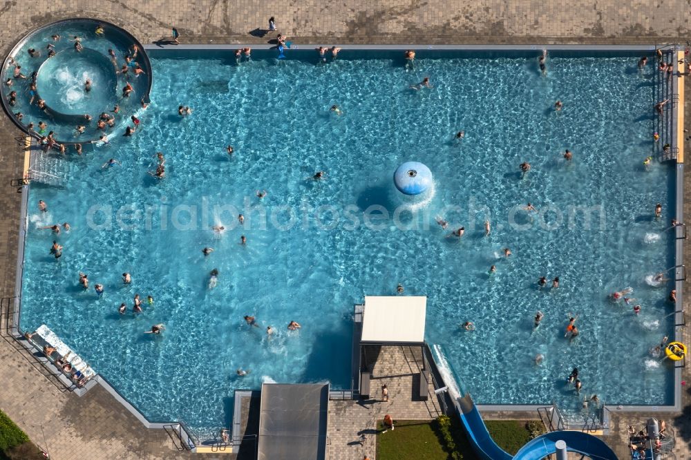 Erfurt from above - Swimming pool of the Nordbad Im Nordpark in Erfurt in the state Thuringia, Germany