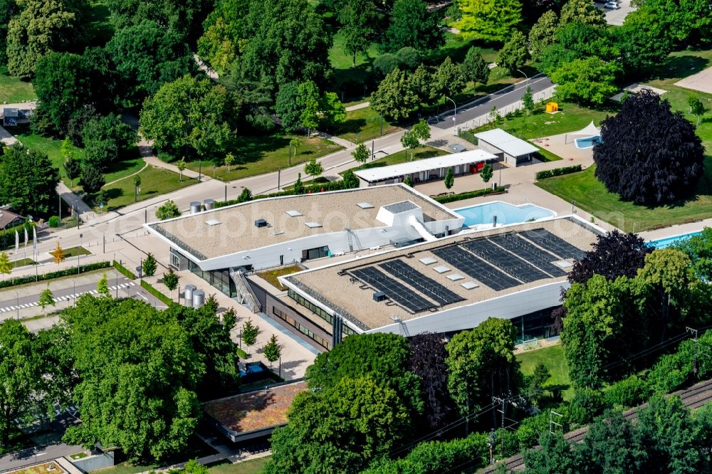 Aerial photograph Offenburg - Swimming pool of the Offenburger Freizeitbad Stegermatt in Offenburg in the state Baden-Wuerttemberg, Germany