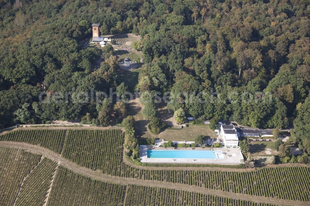 Aerial photograph Wiesbaden - Swimming pool of the Opelbad in Wiesbaden in the state Hesse