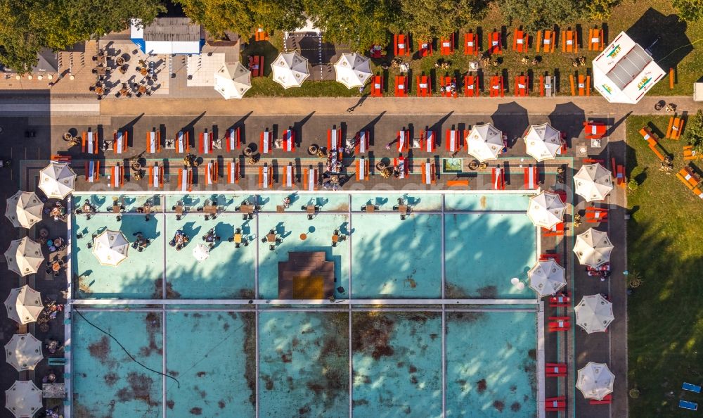 Gütersloh from the bird's eye view: Swimming pool Am Parkbad in the district Spexard in Guetersloh in the state North Rhine-Westphalia, Germany