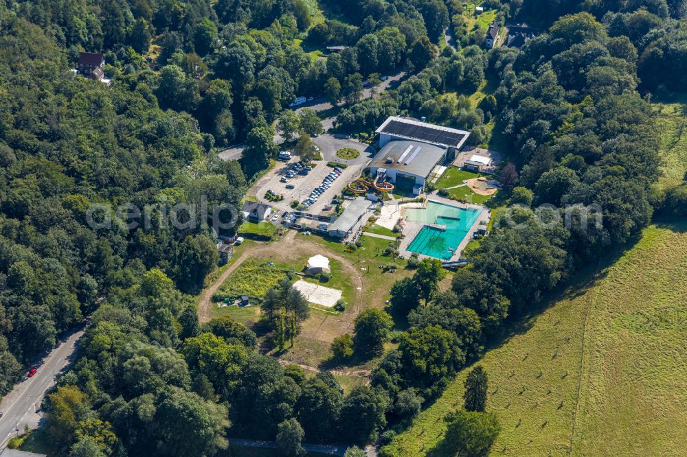 Aerial photograph Ennepetal - Swimming pool of the Platsch on Mittelstrasse in Ennepetal in the state North Rhine-Westphalia, Germany