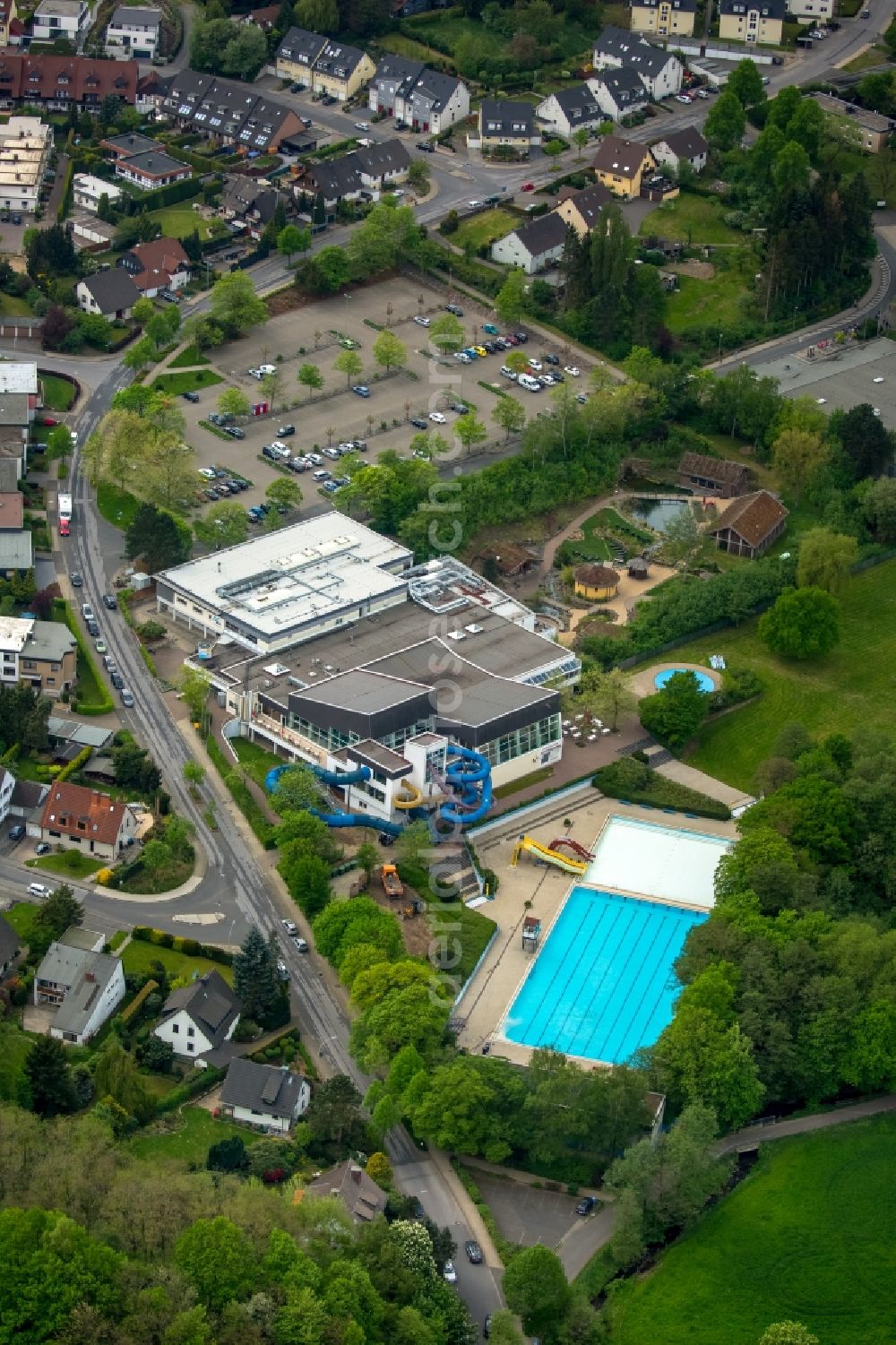 Aerial photograph Gevelsberg - Swimming pool of the Schwimm In in Gevelsberg in the state North Rhine-Westphalia