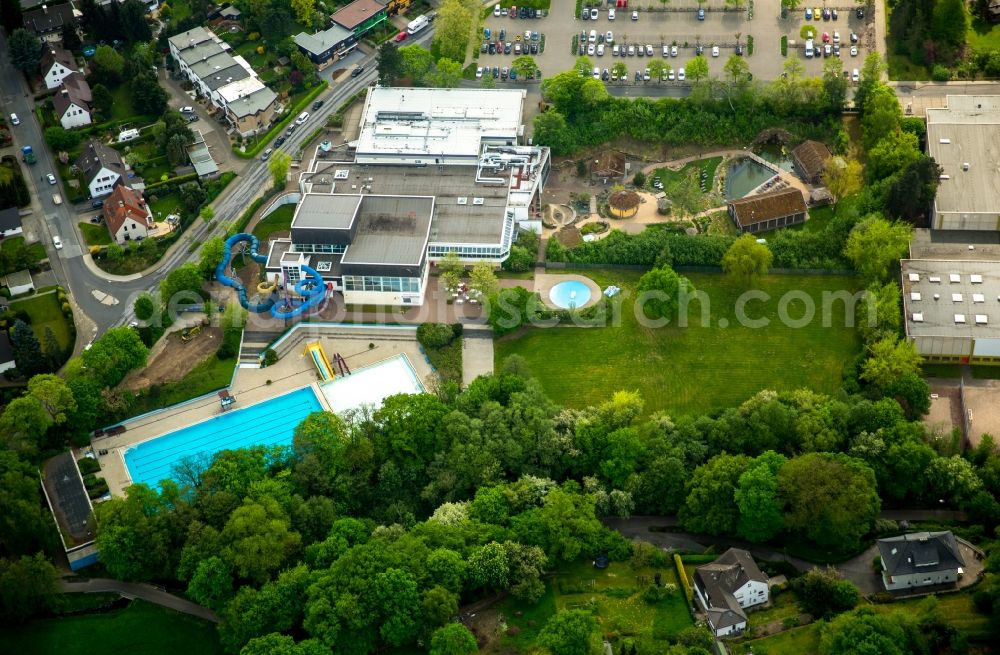 Gevelsberg from the bird's eye view: Swimming pool of the Schwimm in in Gevelsberg in the state North Rhine-Westphalia