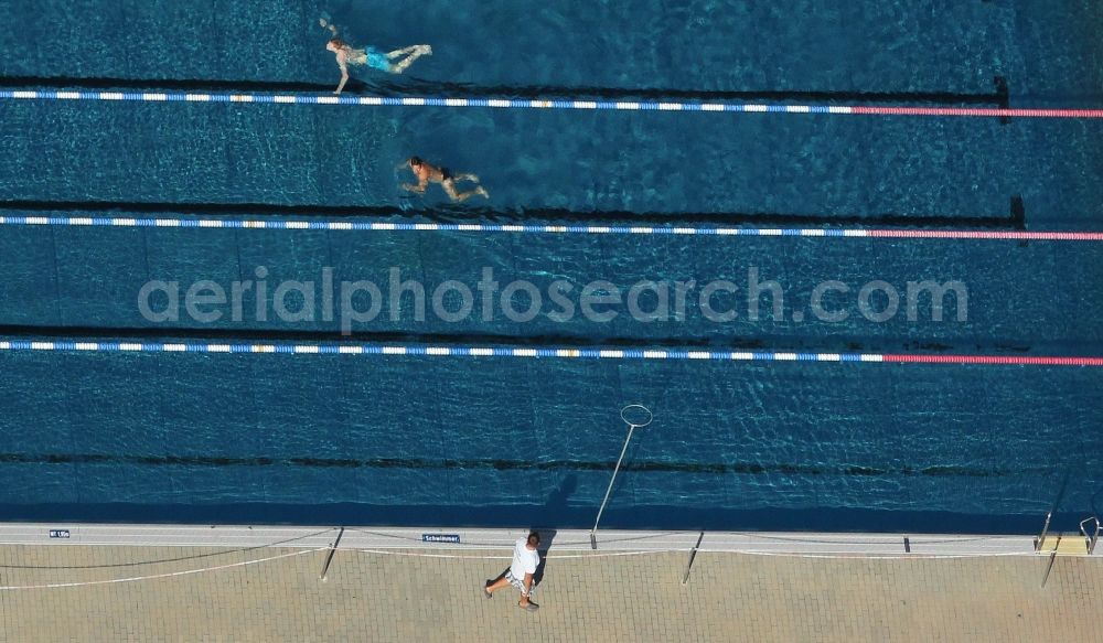 Aerial image Nauen - Swimming pool of the Stadtbad on Karl-Thon-Strasse in Nauen in the state Brandenburg