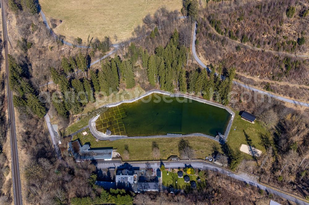 Aerial photograph Gudenhagen - Swimming pool of the Waldfreibad Gudenhagen in Gudenhagen at Sauerland in the state North Rhine-Westphalia, Germany