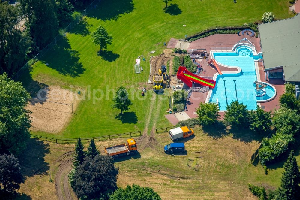 Aerial image Warstein - Swimming pool of the in Warstein in the state North Rhine-Westphalia