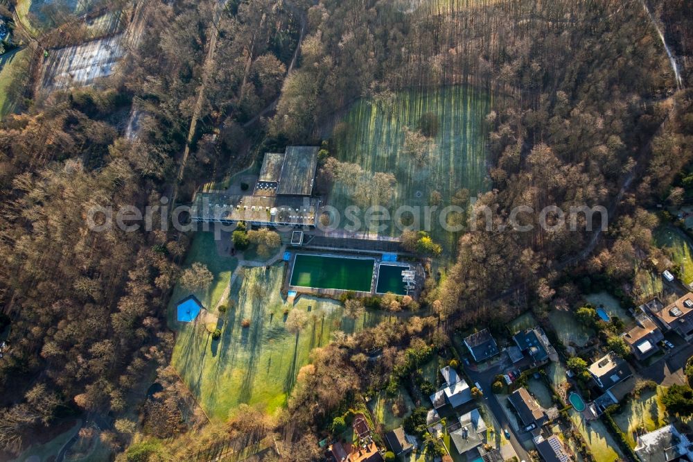 Aerial photograph Bochum - Swimming pools of the hall outdoor swimming pool in the district of Hoentrop in Bochum in the federal state North Rhine-Westphalia