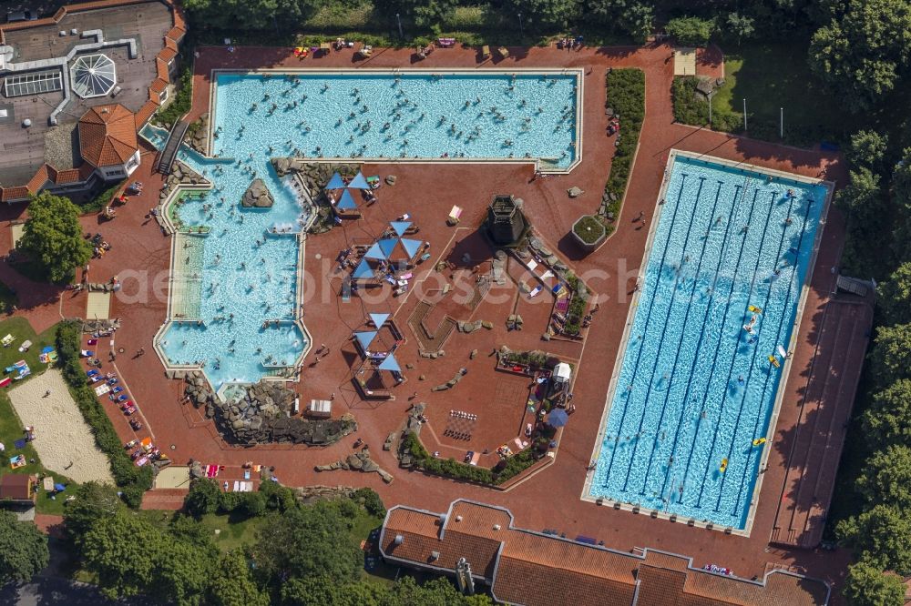 Werne from the bird's eye view: wimming pool bathhouse downtown Werne in North Rhine-Westphalia