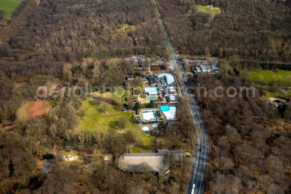 Oberhausen from the bird's eye view: Indoor swimming pool and swimming pool of the swimming pool Solbad Vonderort in Oberhausen in North Rhine-Westphalia