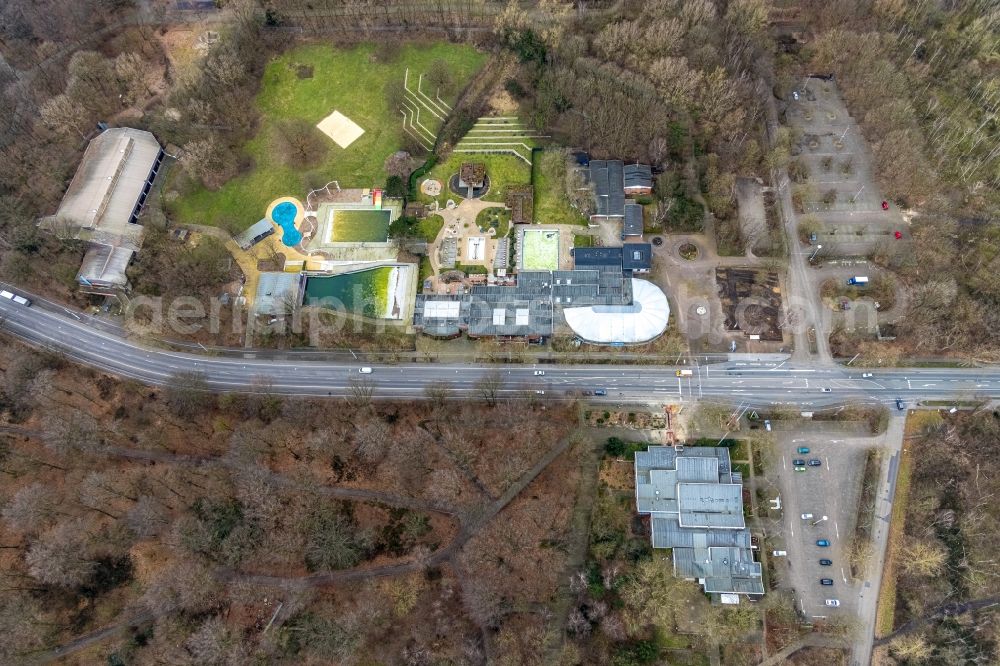 Oberhausen from above - Indoor swimming pool and swimming pool of the swimming pool Solbad Vonderort in Oberhausen at Ruhrgebiet in North Rhine-Westphalia