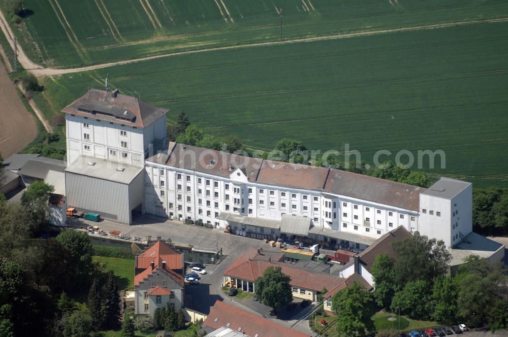 RINGELHEIM from above - Blick auf die Südhannoversche Mühlenwerke Engelke GmbH westlich von Ringelheim. Anschrift: Mühle Ringelheim 1, 38259 Salzgitter-Ringelheim, Telefon: +49 (0)5341/8323-0