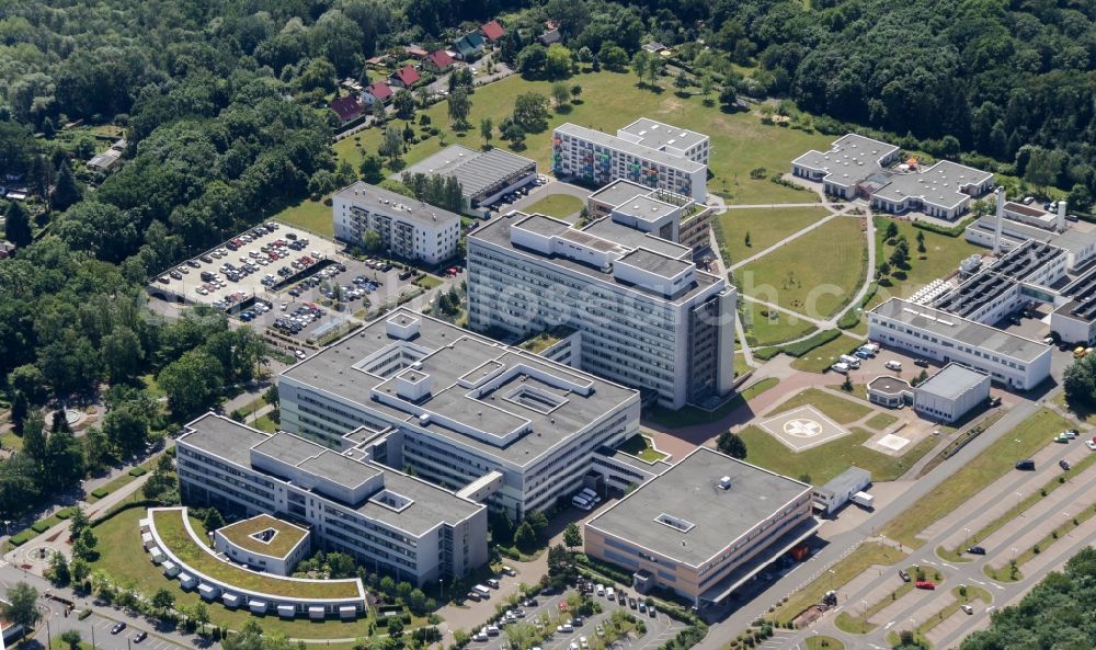 Nordhausen from above - The building complex of the southern Harz Klinikum Nordhausen is located in the Dr.-Robert-Koch-Strasse in Nordhausen in Thuringia. In modern hospital care doctors in 26 specialty clinics to their patients. The hospital serves as a teaching hospital. It has been awarded as the most environmentally friendly hospital in the national comparison. Was designed by the architects of the hospital arko bauplanung GmbH